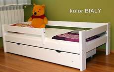 Portek łóżko sosnowe z szufladą dla dzieci 80x160, z materacem piankowym