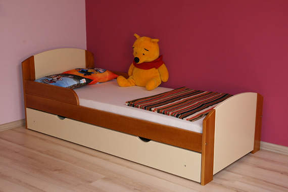 Bogna łóżko sosnowe z szufladą dla dzieci 80x160, z materacem kokosowym i gryką