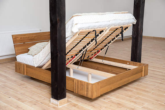 Beriet łóżko z drewna bukowego lewitujące 160x200 cm, wybarwienie orzech (OR)