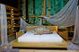 ZESTAW bukowy KAMA – łoże 160x200 cm, lewitujące, z pojemnikiem na pościel oraz dwie szafki nocne