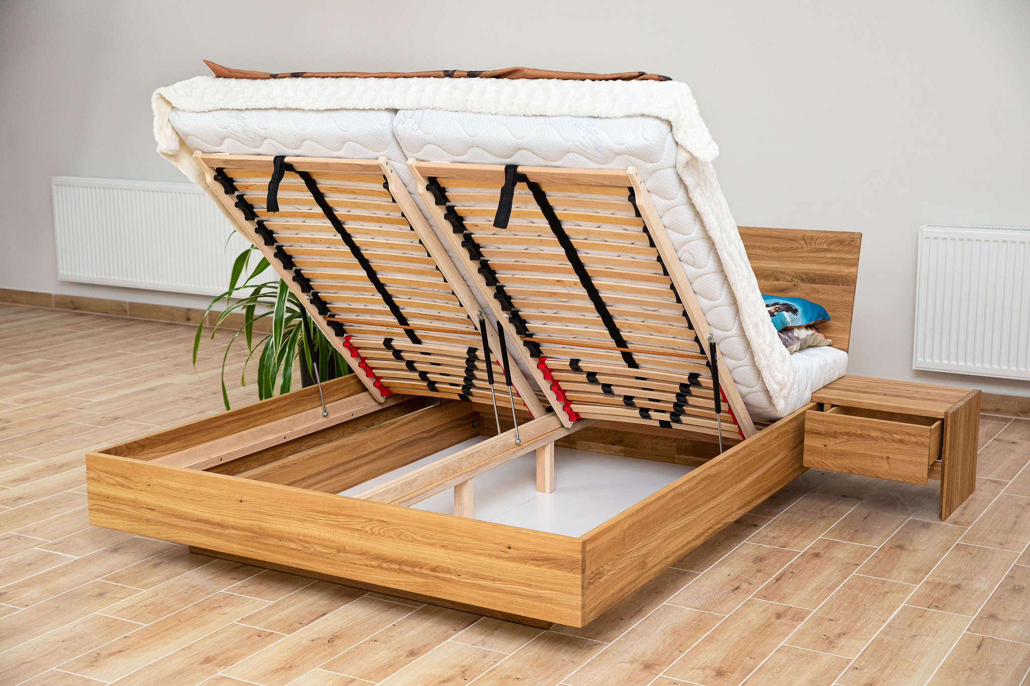 zestaw dębowe łoże lewitujące z szafkami i komodą: BALLEGA_D ...